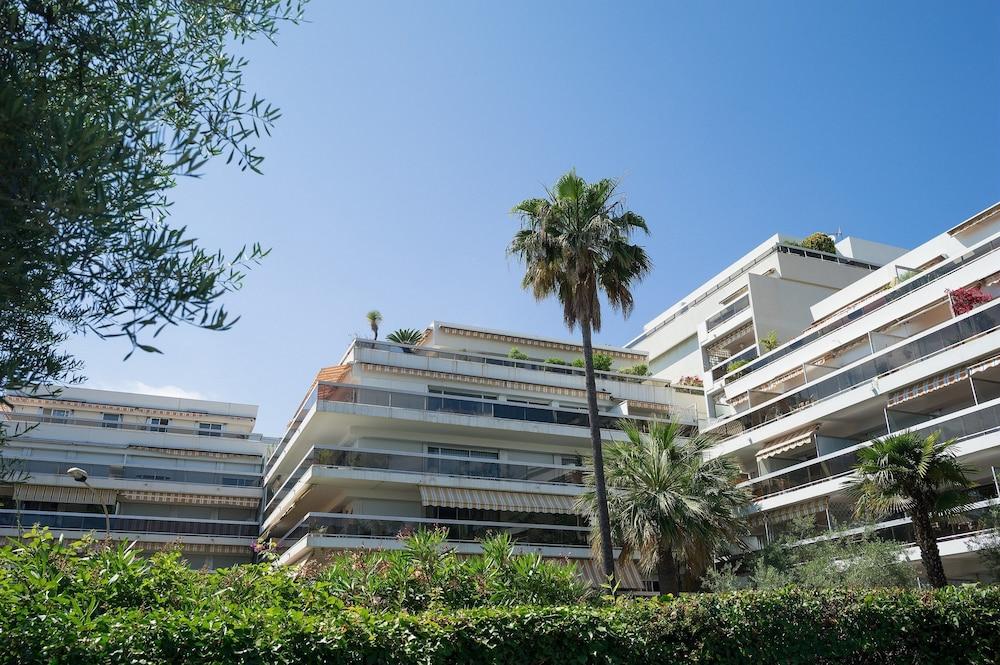 Residence Pierre & Vacances La Rostagne Juan-les-Pins Exteriér fotografie