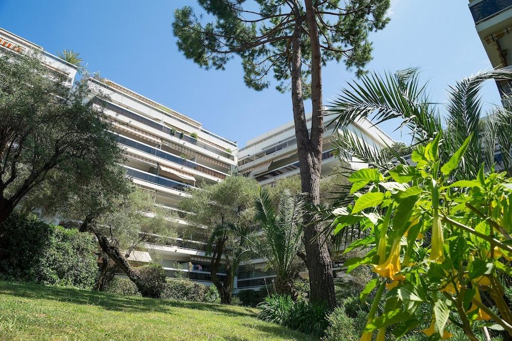 Residence Pierre & Vacances La Rostagne Juan-les-Pins Exteriér fotografie