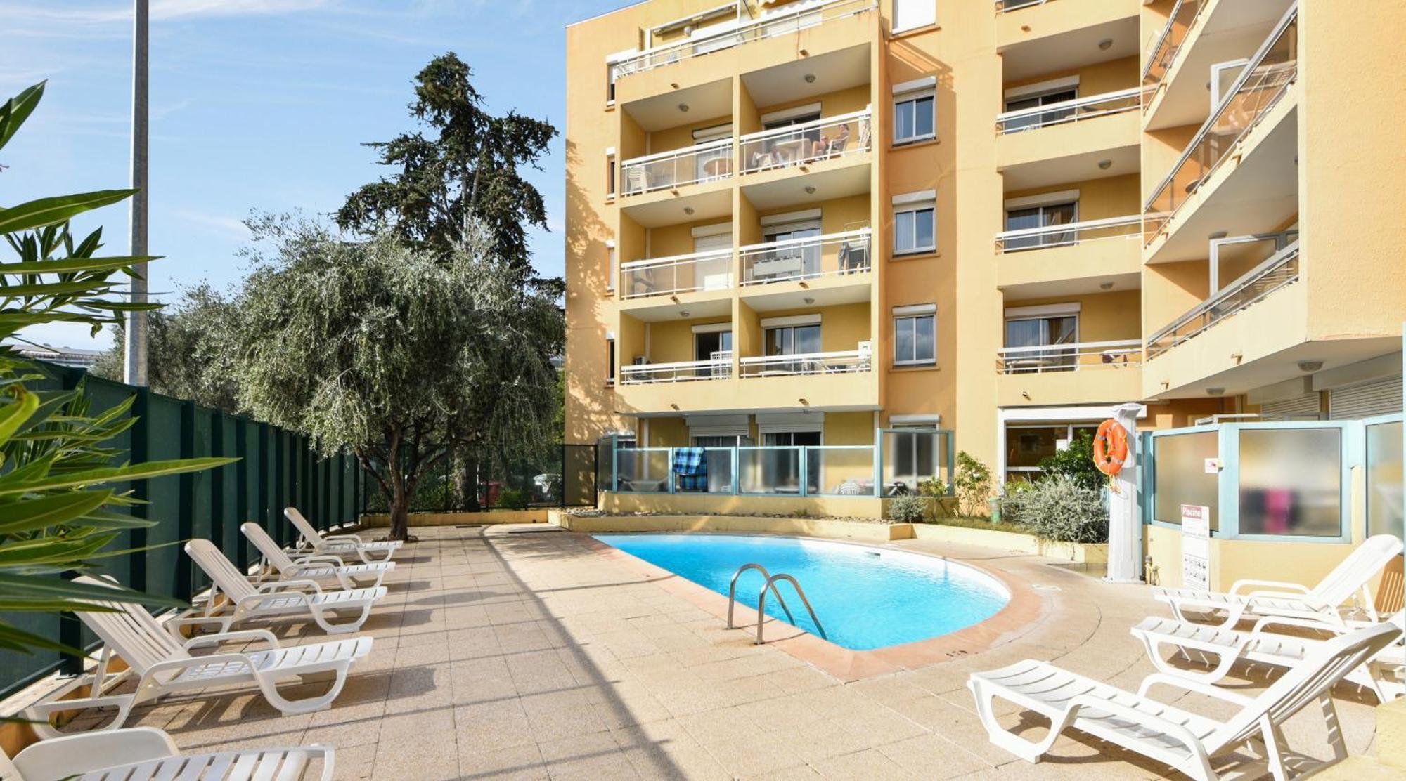 Residence Pierre & Vacances La Rostagne Juan-les-Pins Exteriér fotografie